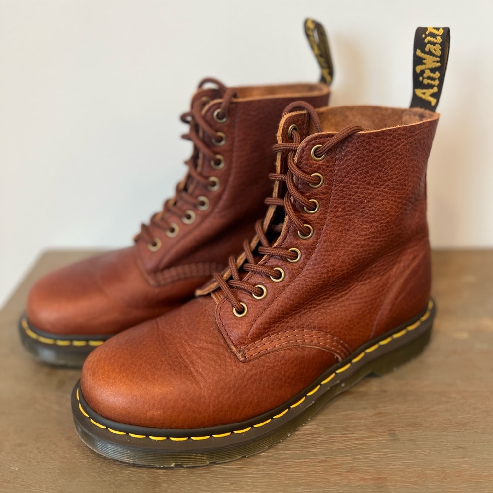 1460 WOMEN'S PASCAL LEATHER BOOTS Size 8